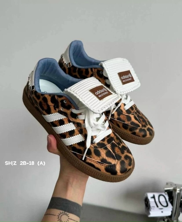 Кроссовки 23056651