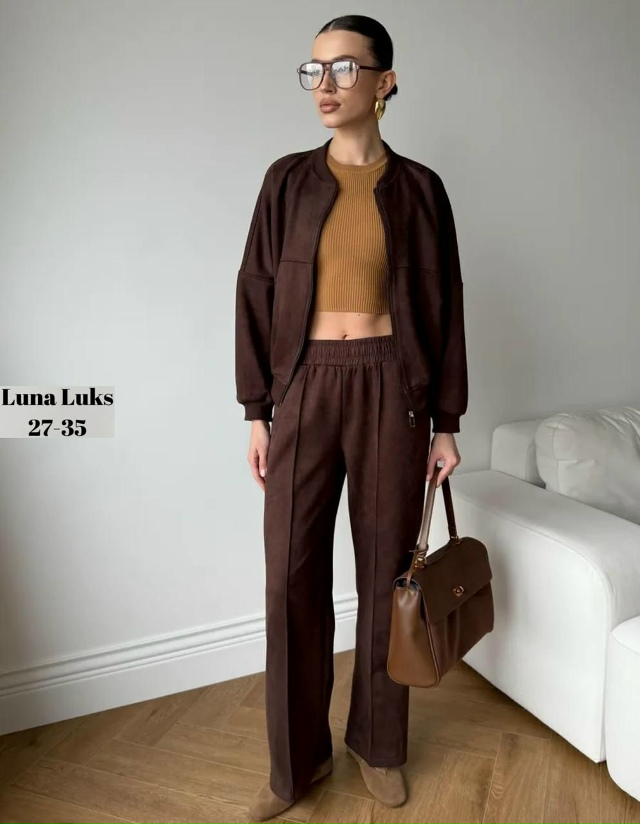 Костюм 23060025