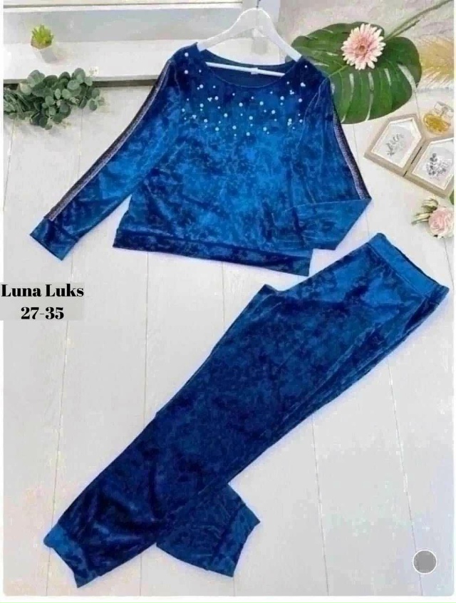 Костюм 23060032