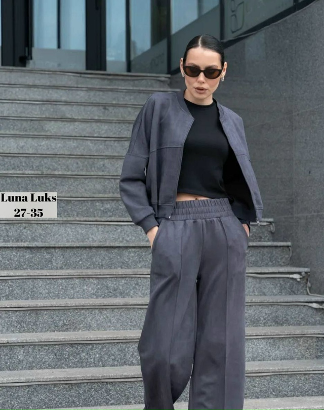 Костюм 23060025