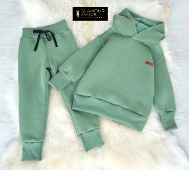 Спортивный костюм 23064549