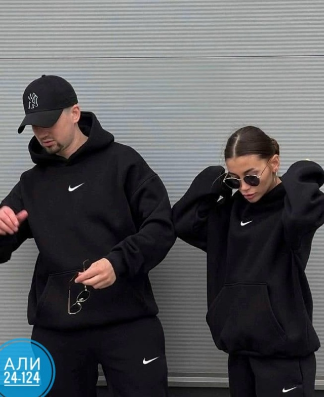 Спортивный костюм 23066933