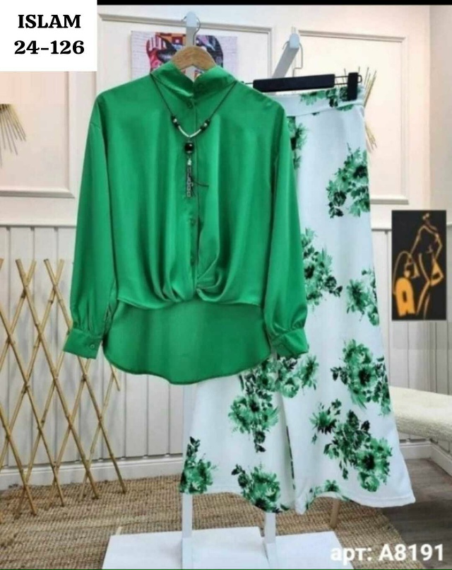 Костюм 23070159