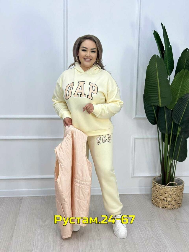 Спортивный костюм 23070429