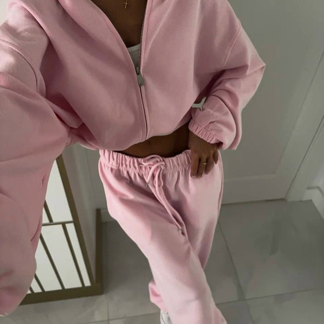 Спортивный костюм 23071724