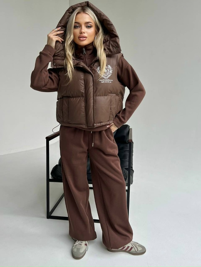 Спортивный костюм 23073112