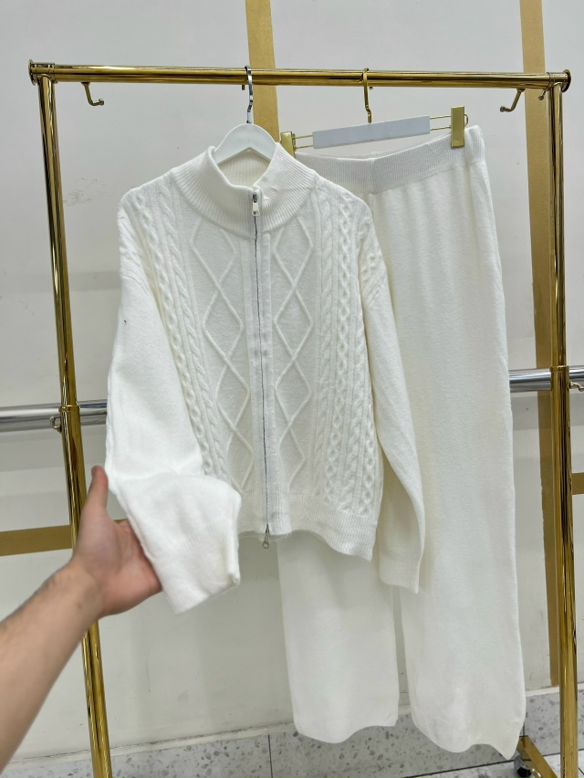 Костюм 23074376