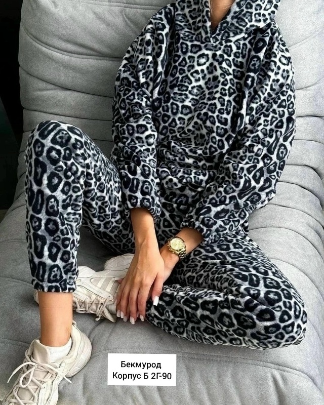 Спортивный костюм 23078748