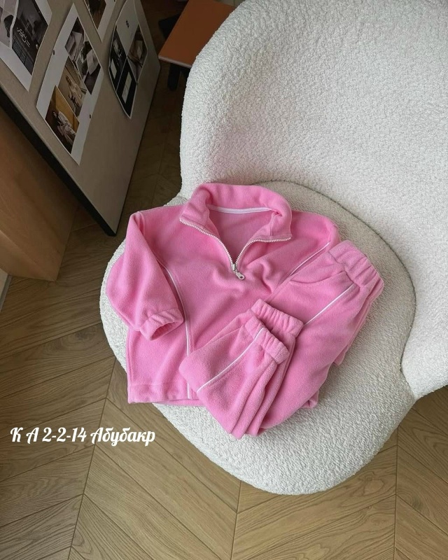 Спортивный костюм 23079778