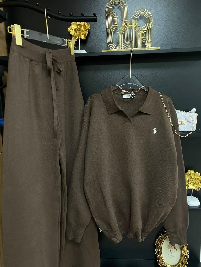 Спортивный костюм 23081319