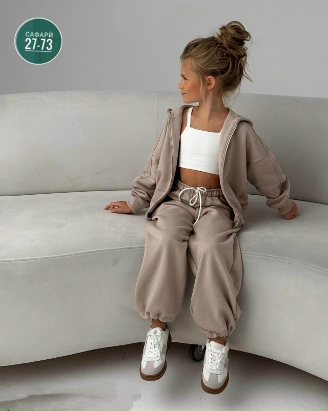 Спортивный костюм 23088165