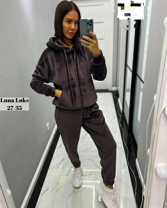 Спортивный костюм 23089307