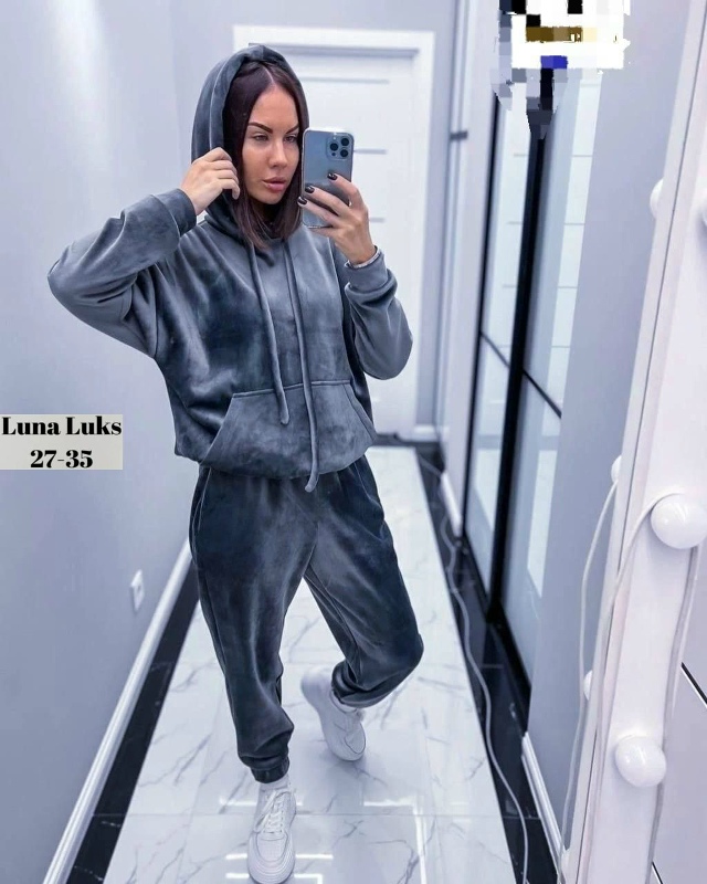 Спортивный костюм 23089307