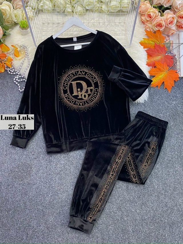 Спортивный костюм 23089297