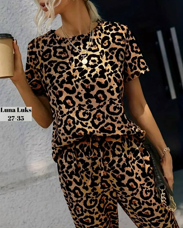 Спортивный костюм 23090783