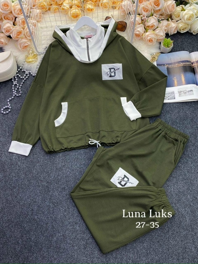 Спортивный костюм 23094751