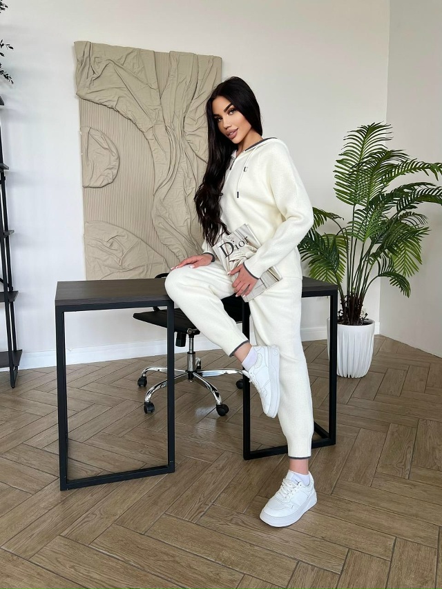 Костюм 23096419