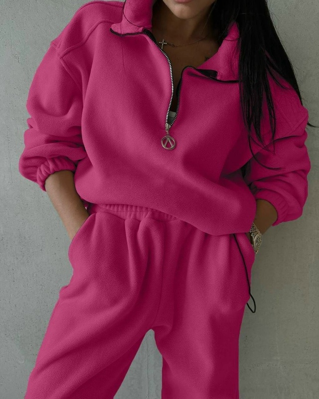 Спортивный костюм 23098407