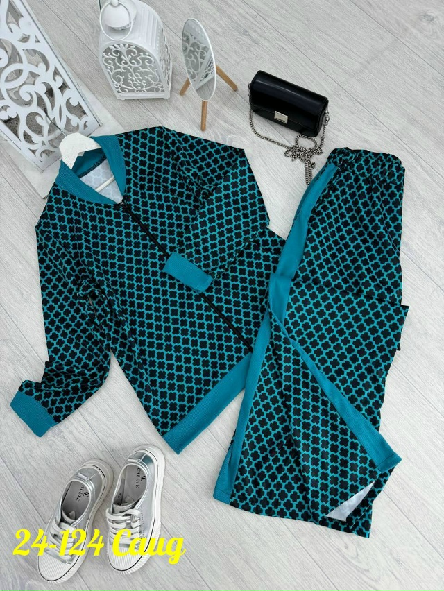 Спортивный костюм 23101700