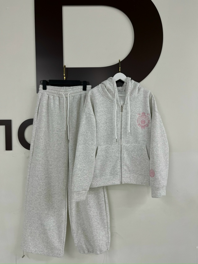 Спортивный костюм 23101277