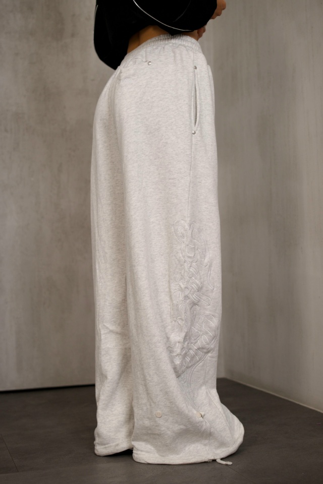 Спортивные брюки 23102659