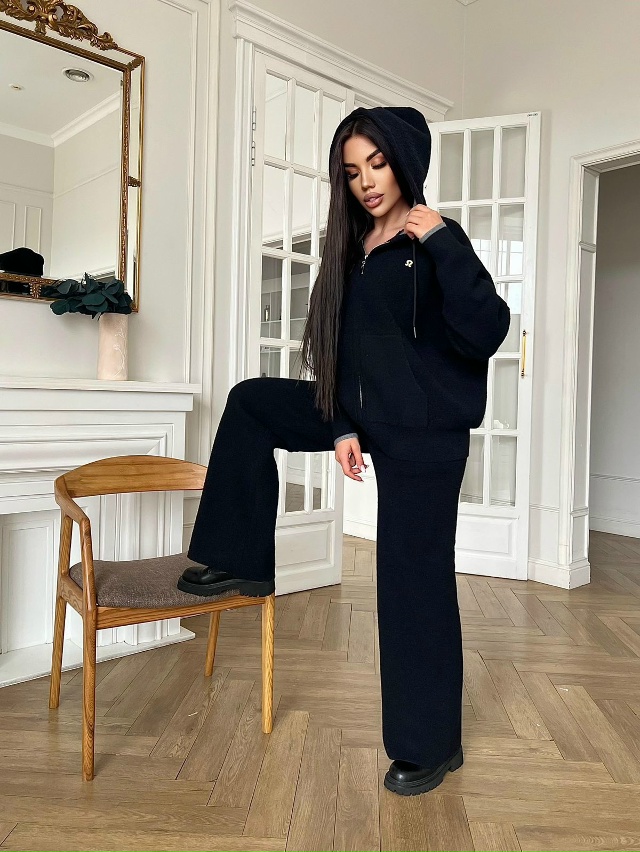 Спортивный костюм 23105407