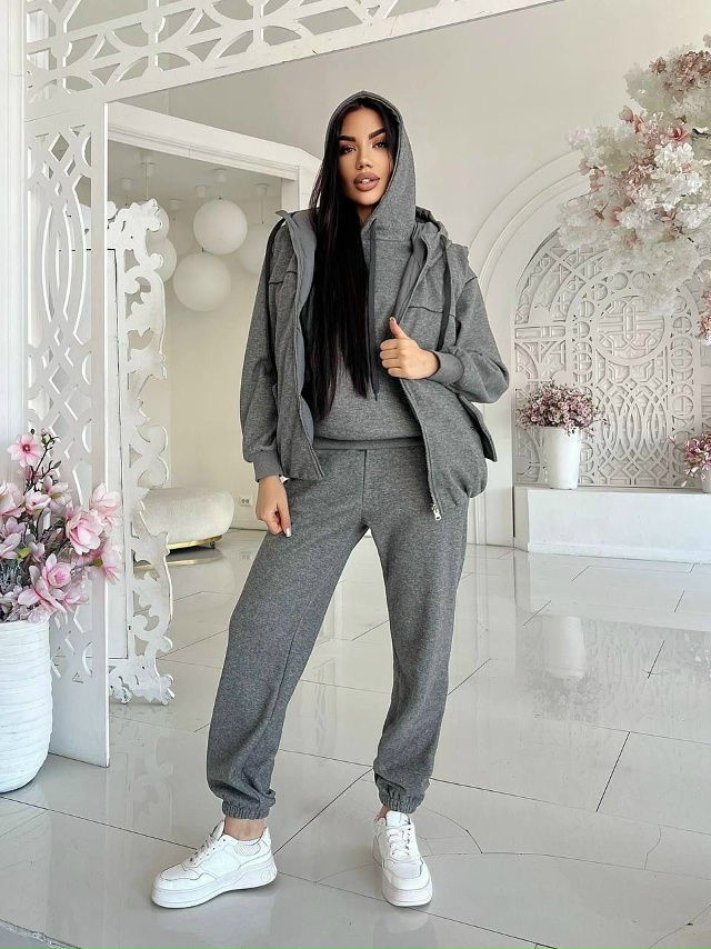 Спортивный костюм 23105451