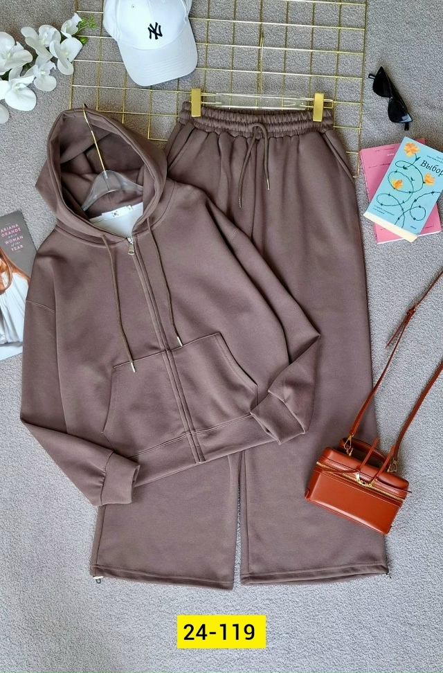 Спортивный костюм 23106039