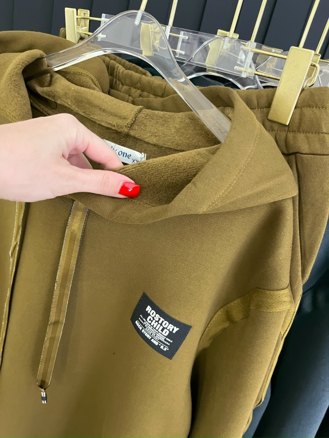 Спортивный костюм 23107216