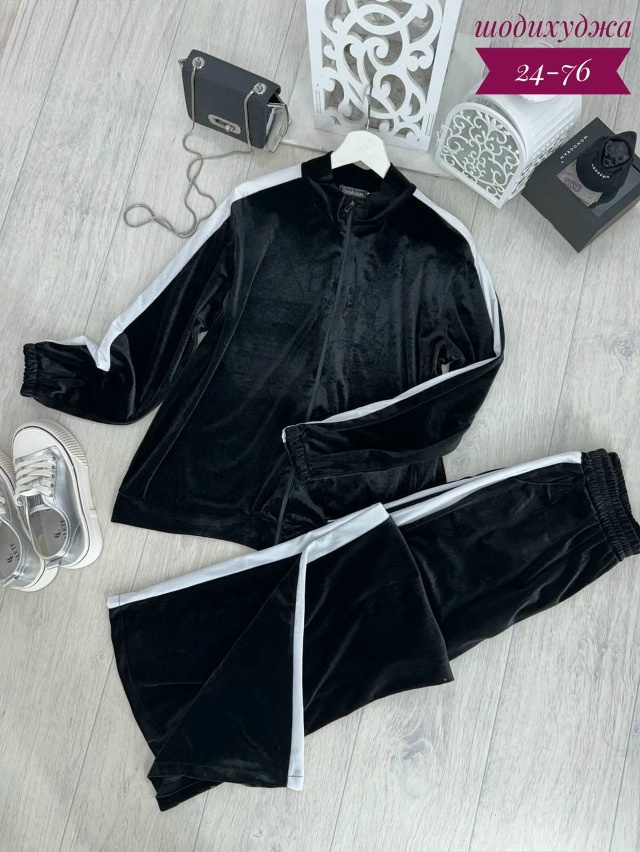 Спортивный костюм 23108461