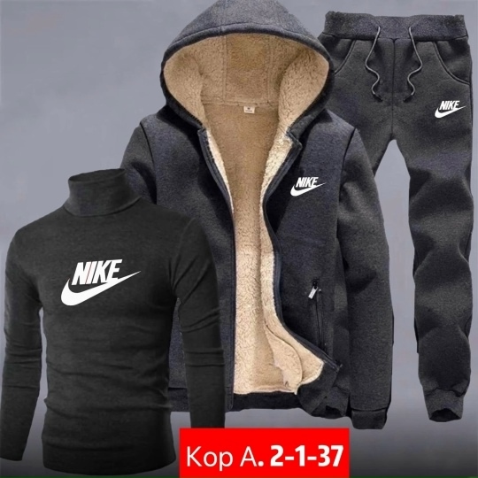 Спортивный костюм 23108364