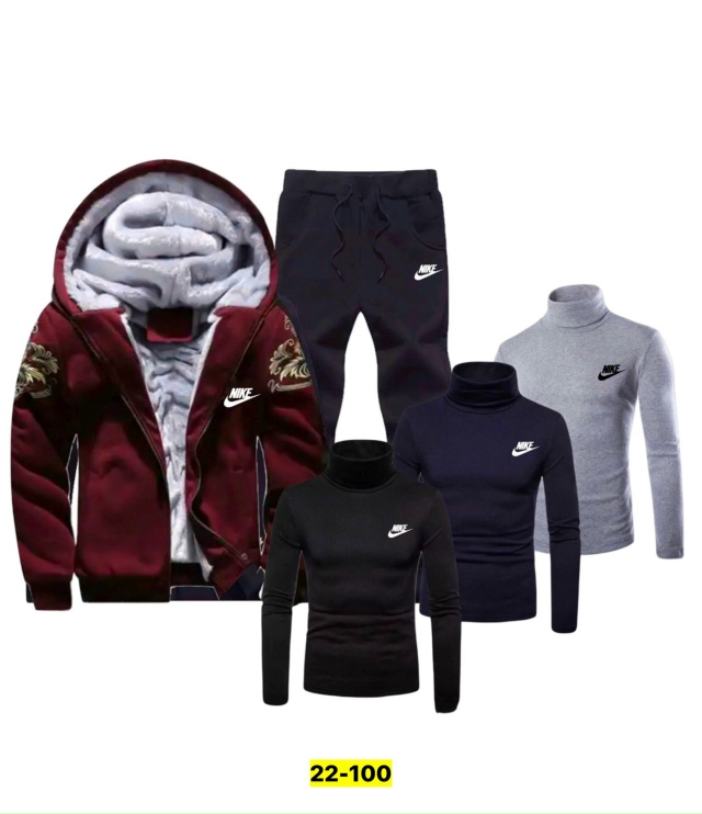 Спортивный костюм 23113374