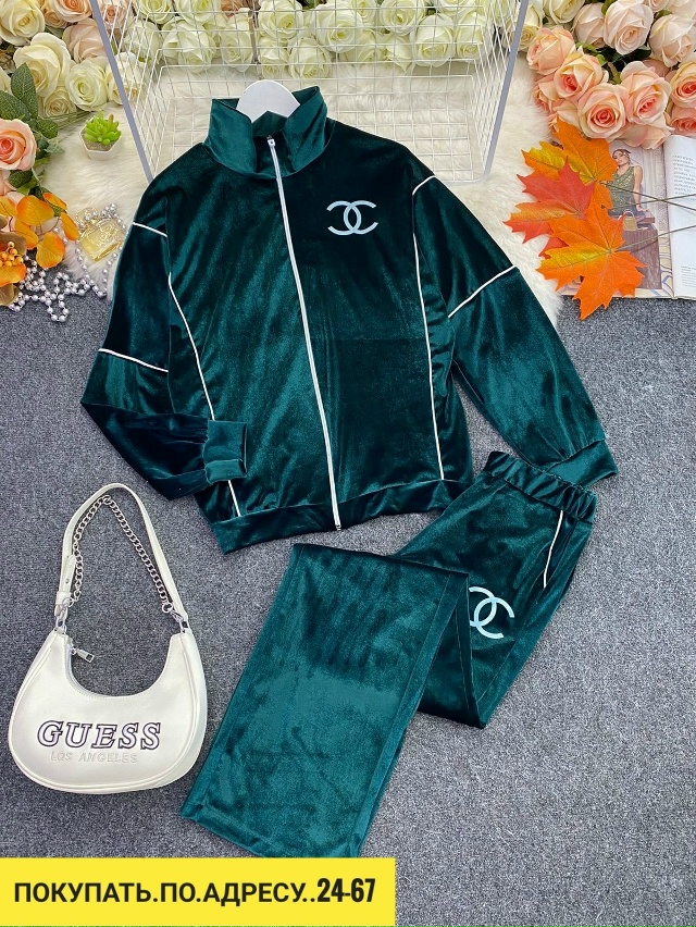 Спортивный костюм 23114366