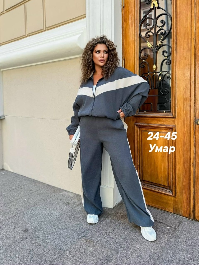 Спортивный костюм 23113730