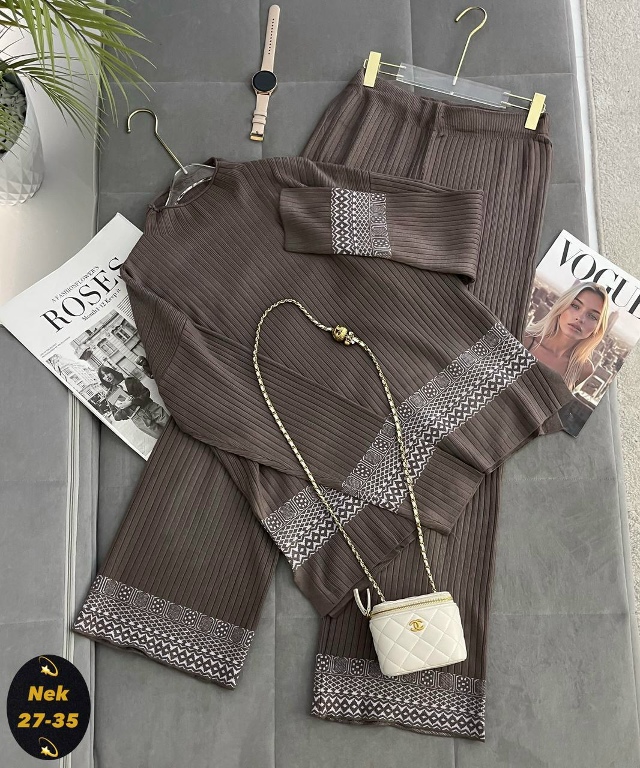 Костюм 23114349