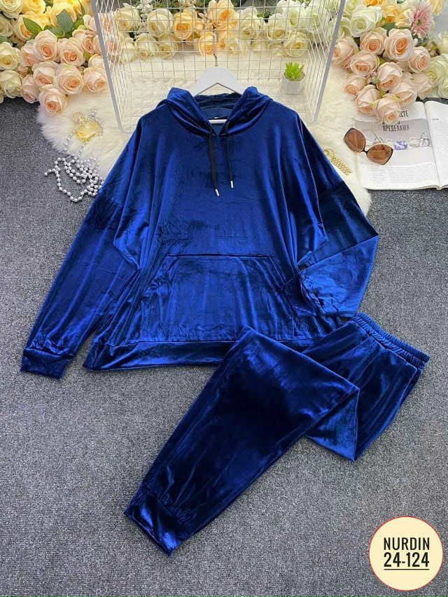 Спортивный костюм 23115507