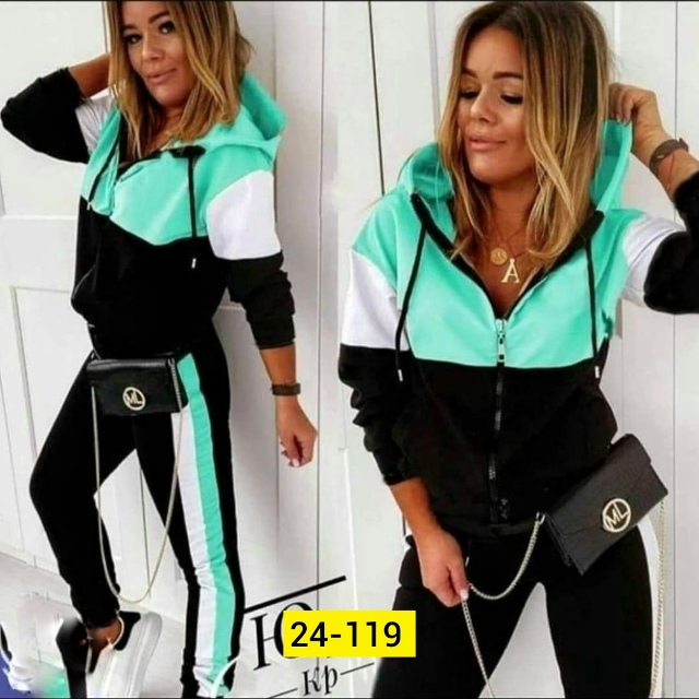 Спортивный костюм 23115672