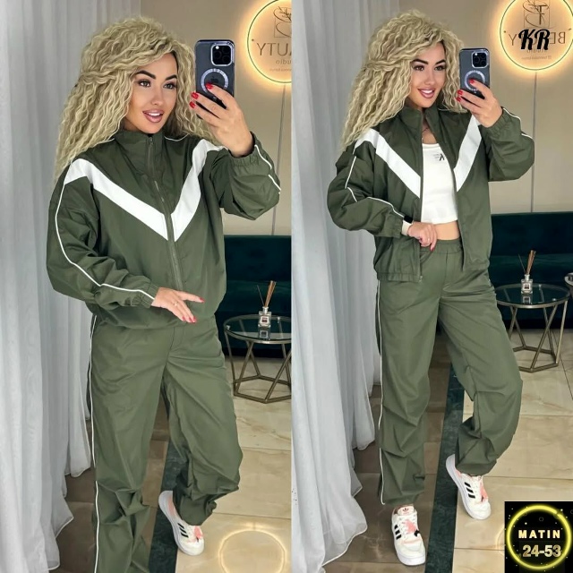 Спортивный костюм 23114866
