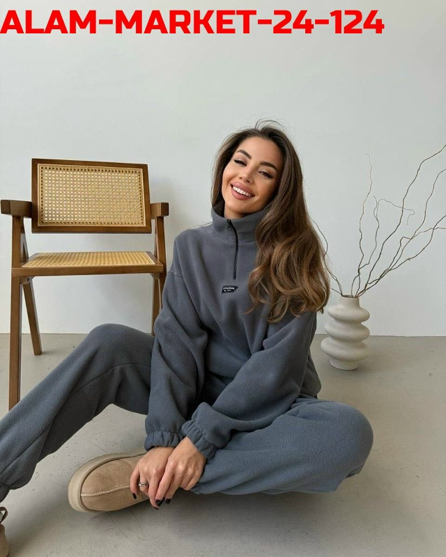 Спортивный костюм 23114779