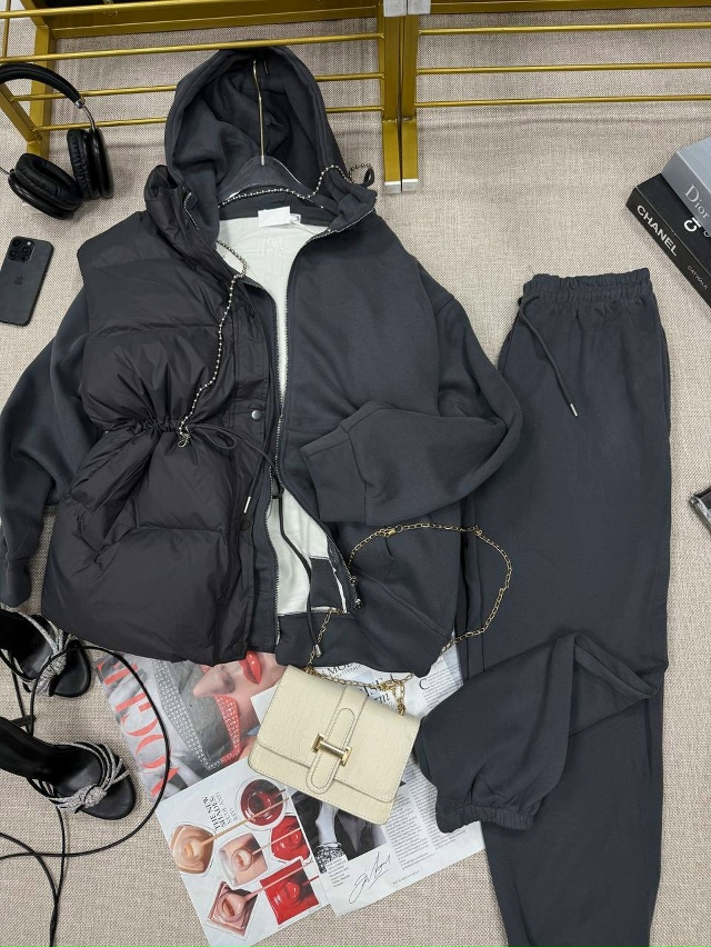 Спортивный костюм 23117756