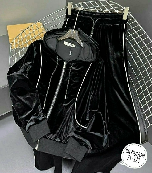 Костюм 23118297