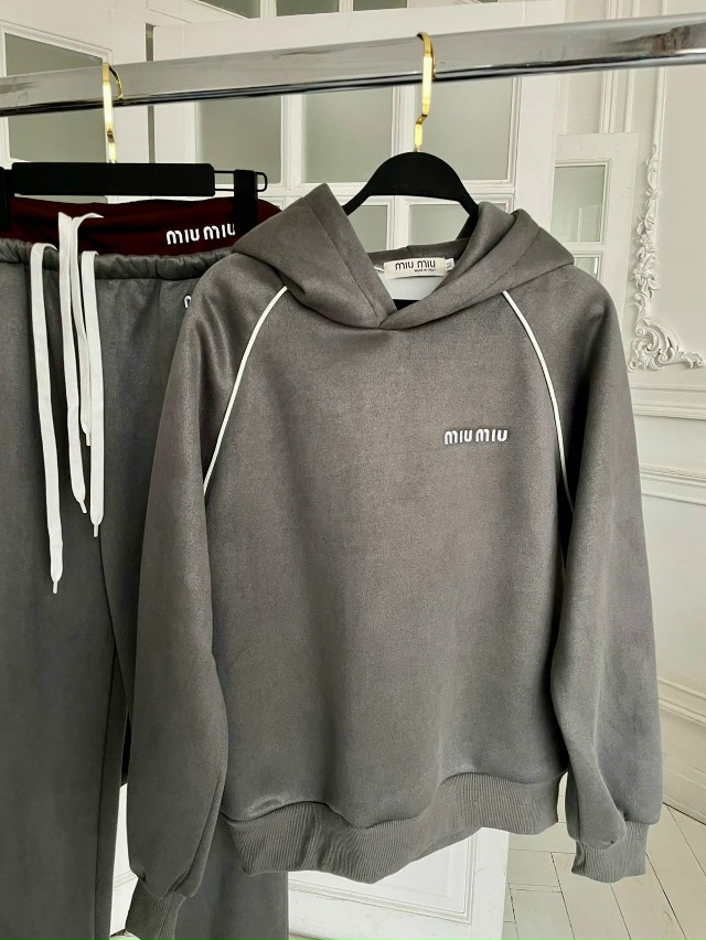 Спортивный костюм 23118787