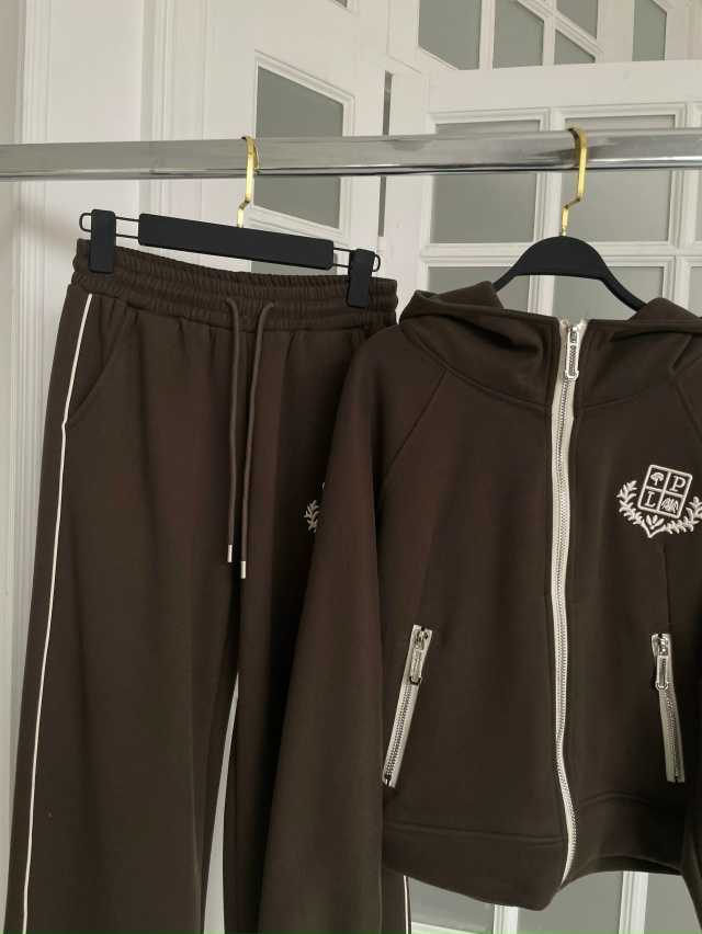 Спортивный костюм 23118850