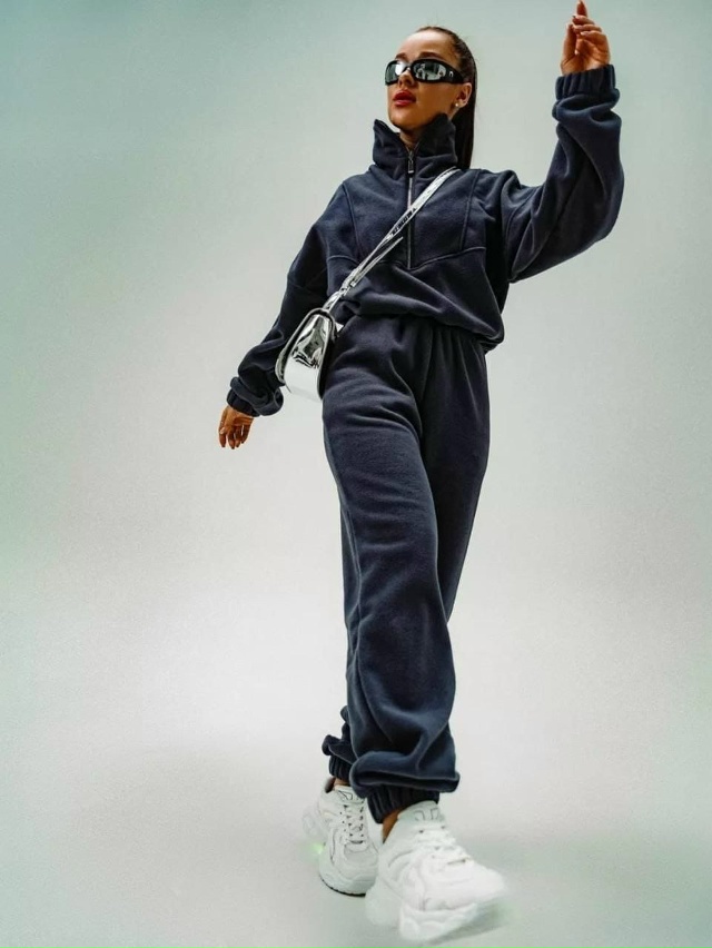 Спортивный костюм 23119337