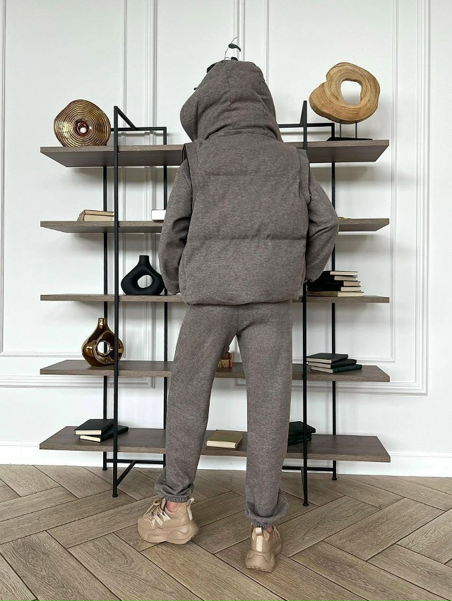 Спортивный костюм 23119820