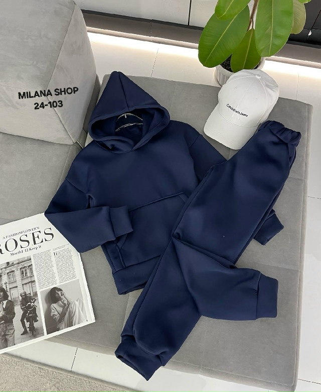 Спортивный костюм 23119616