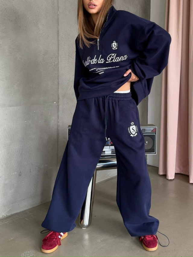 Спортивный костюм 23120957