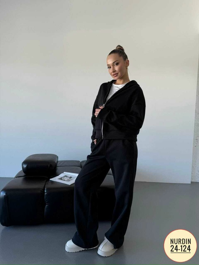 Спортивный костюм 23123288