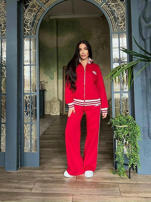 Спортивный костюм 23122694