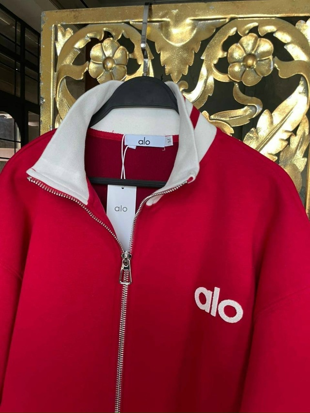 Спортивный костюм 23122694